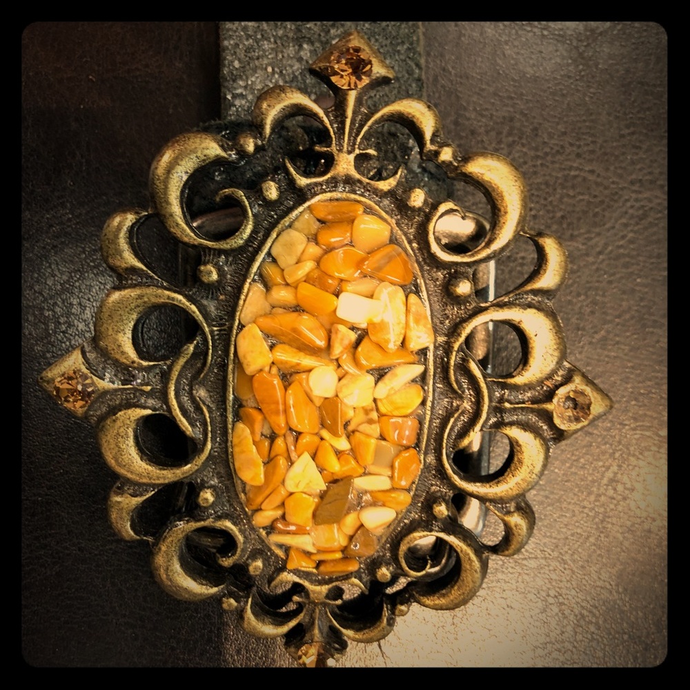 Gold Color Metal with Stone
